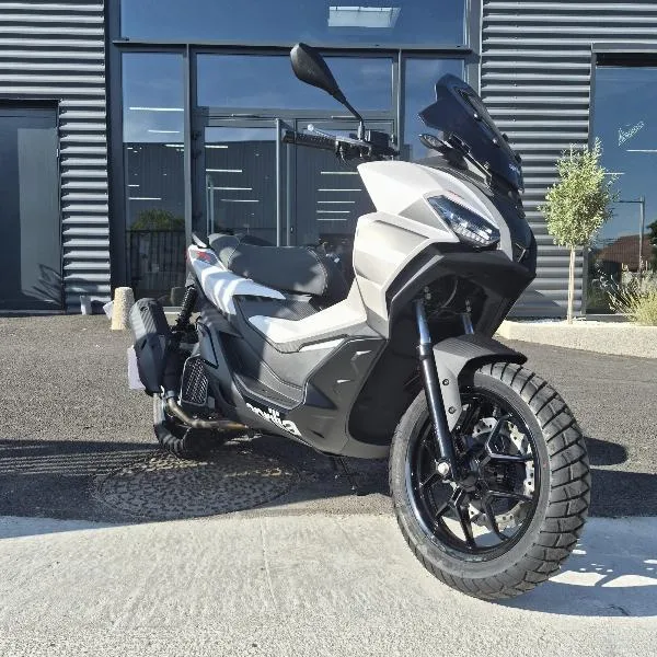 SR 125
