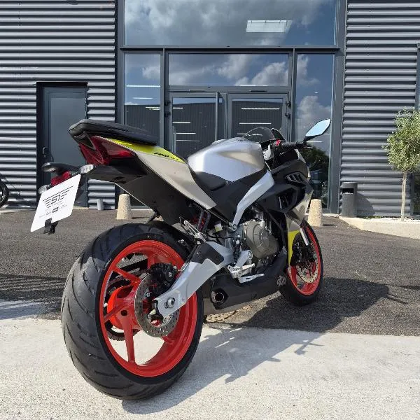 RS 457