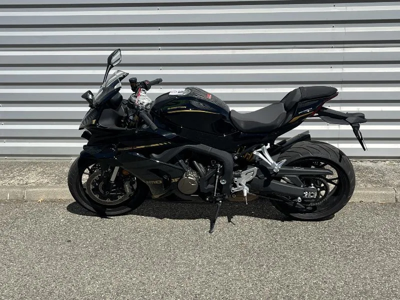 SRK 800 RR