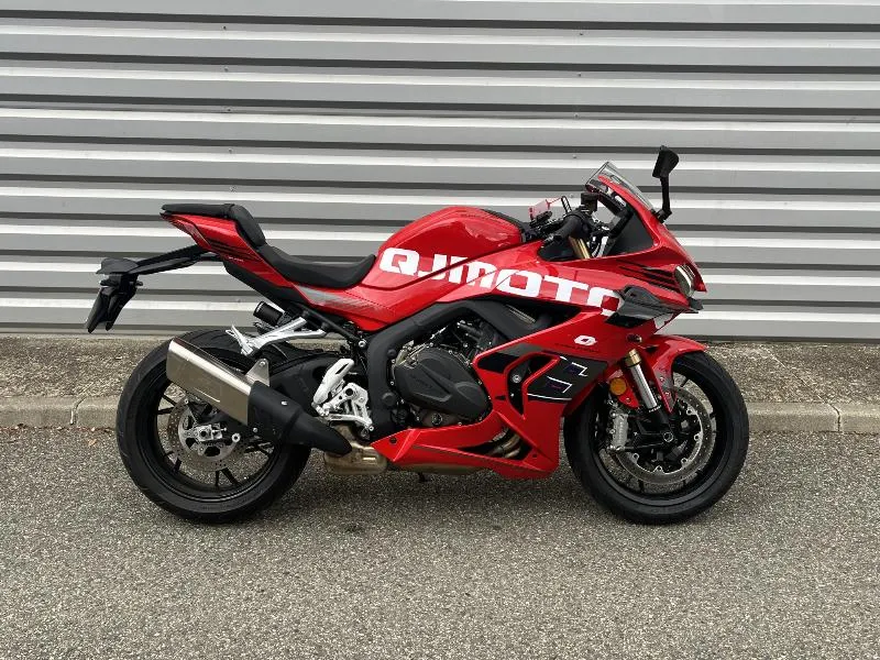 SRK 800 RS 2026