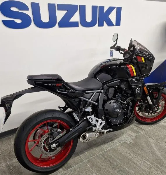 GSX8S