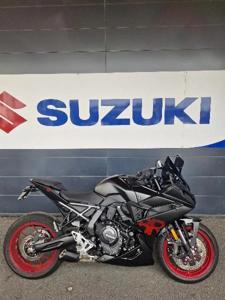 GSX8R