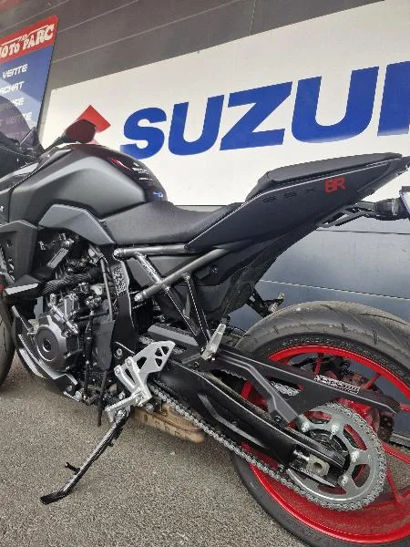 GSX8R