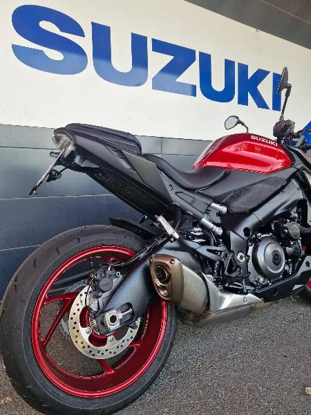 GSXS 1000