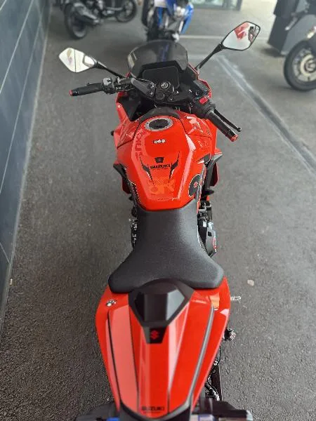 GSX8R