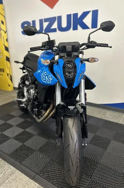 GSX8S