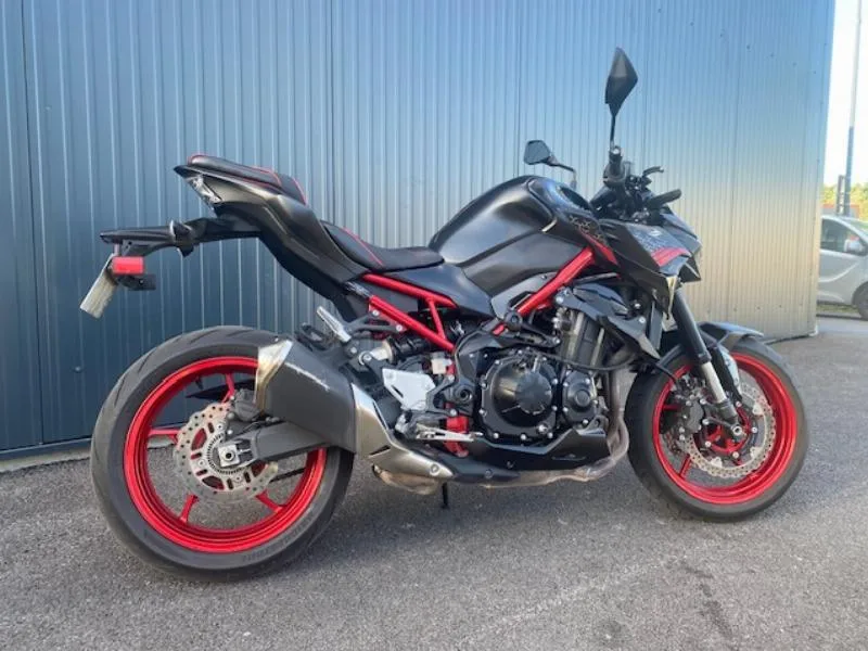 Z 900