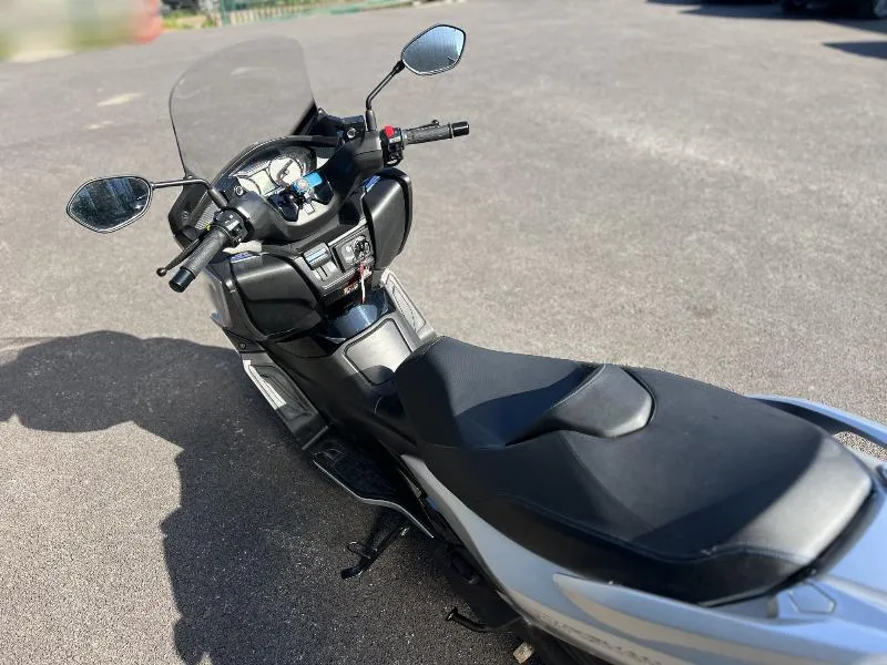 BURGMAN 400