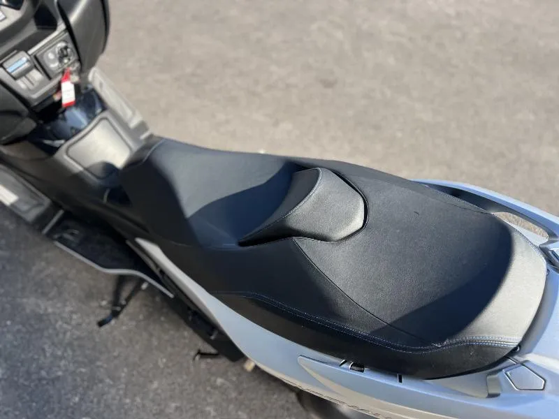 BURGMAN 400