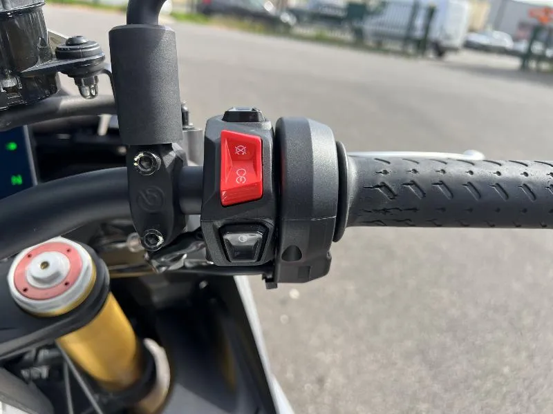 TUONO 1100 V4