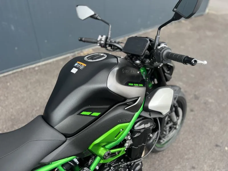 Z 900