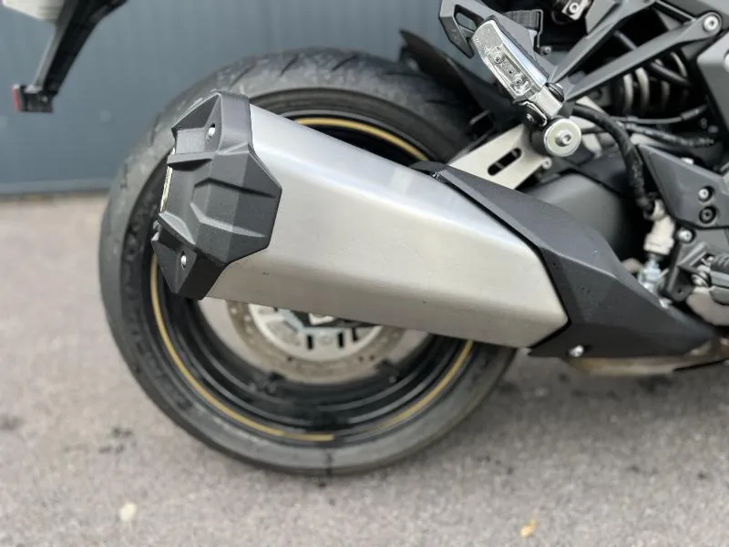 NINJA 1100 SX