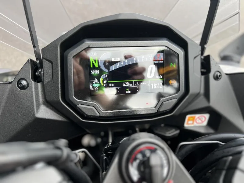 NINJA 1100 SX