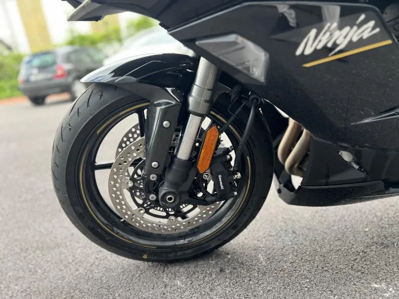 NINJA 1100 SX