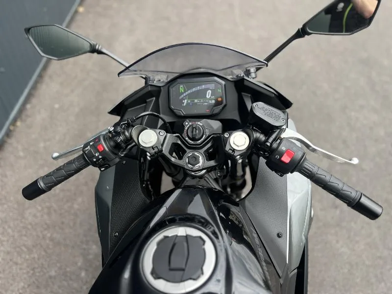 Ninja 500 SE