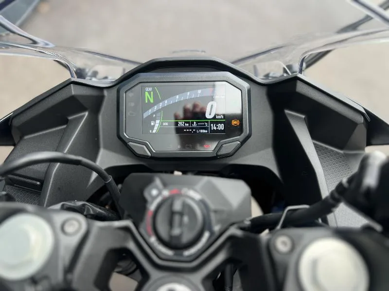 Ninja 500 SE