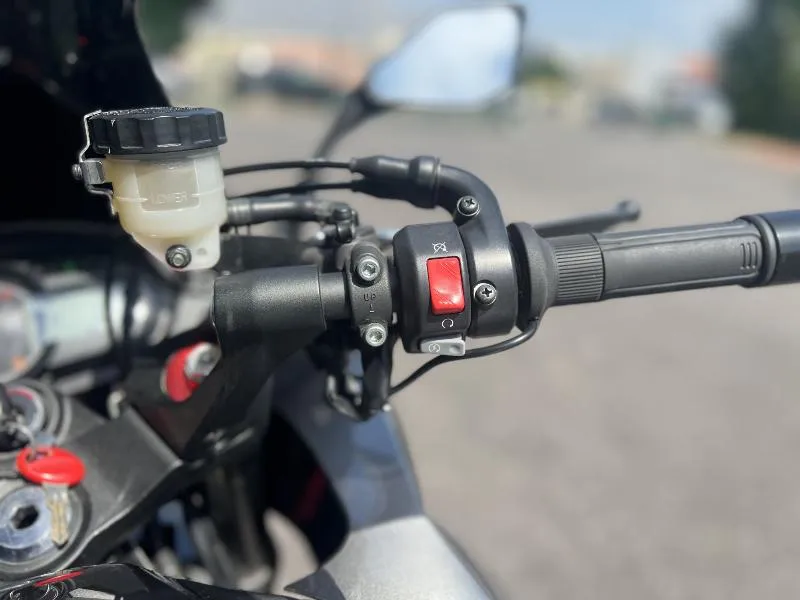 Z 1000 SX