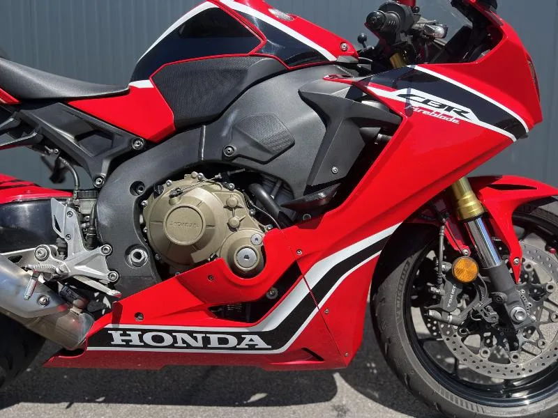 CBR 1000 RR FIREBLADE