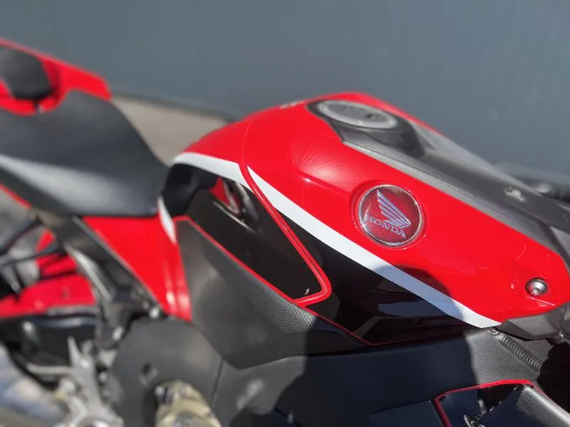 CBR 1000 RR FIREBLADE