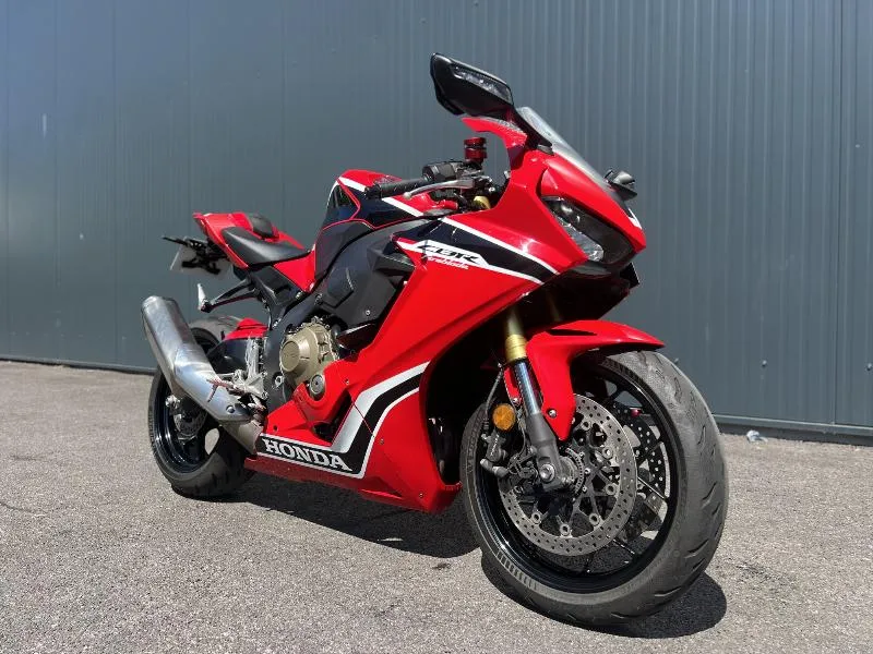 CBR 1000 RR FIREBLADE