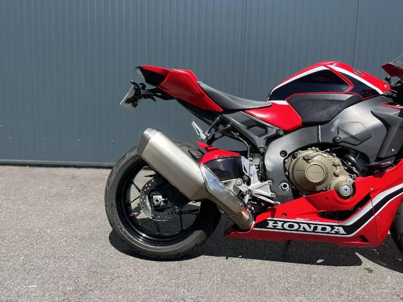 CBR 1000 RR FIREBLADE