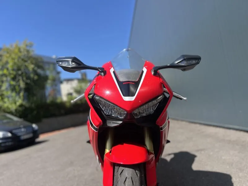 CBR 1000 RR FIREBLADE
