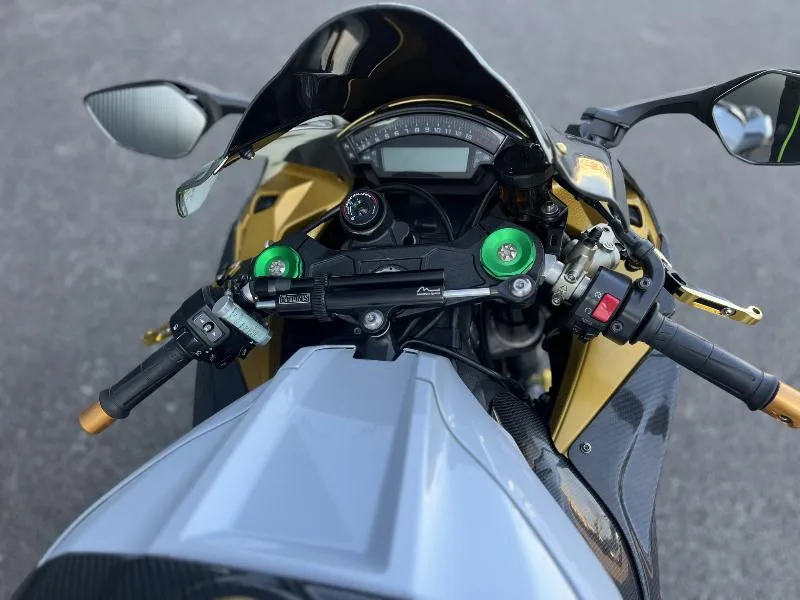 ZX10R