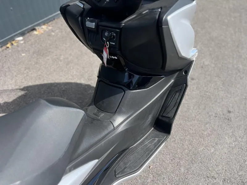 BURGMAN 400
