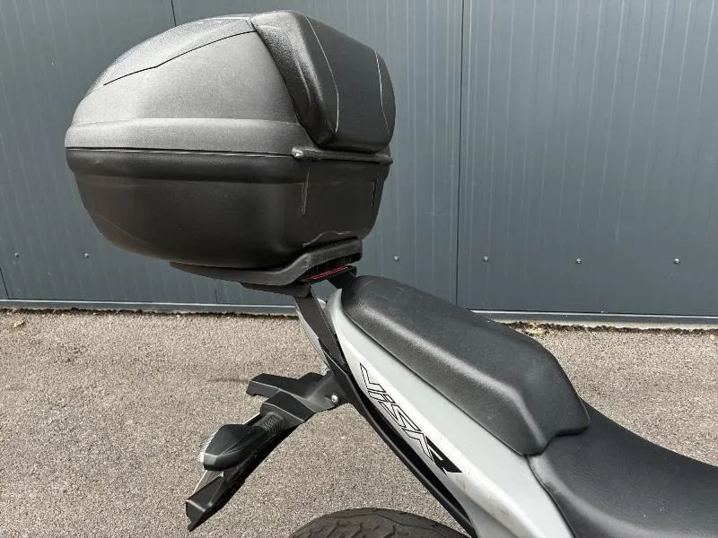 Visar 125i