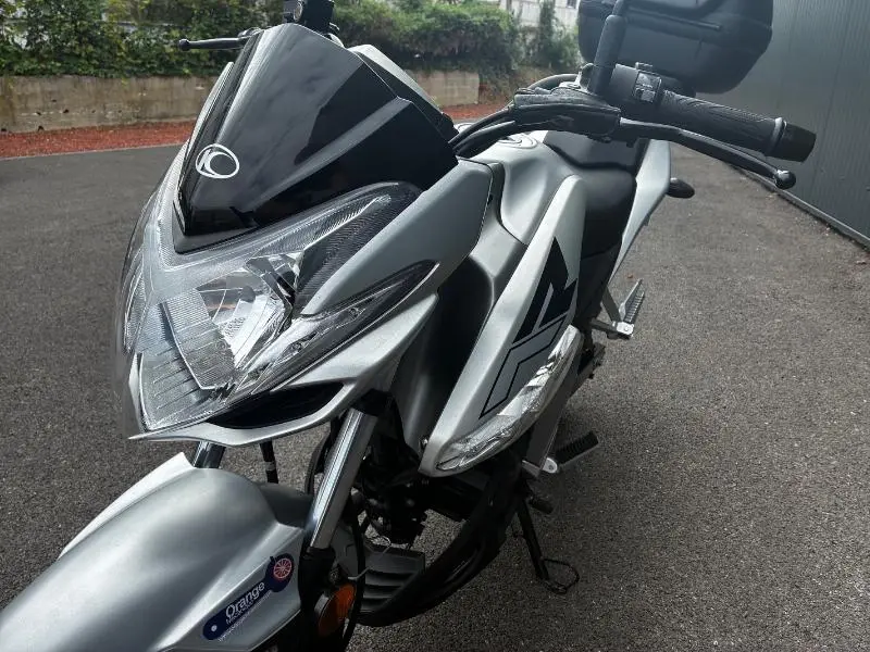 Visar 125i