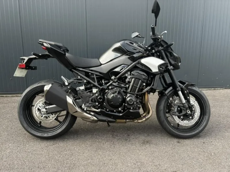 Z 900