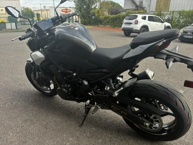 Z 900