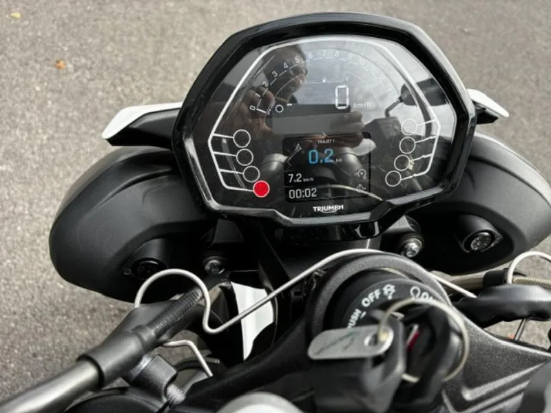 STREET TRIPLE 765 R