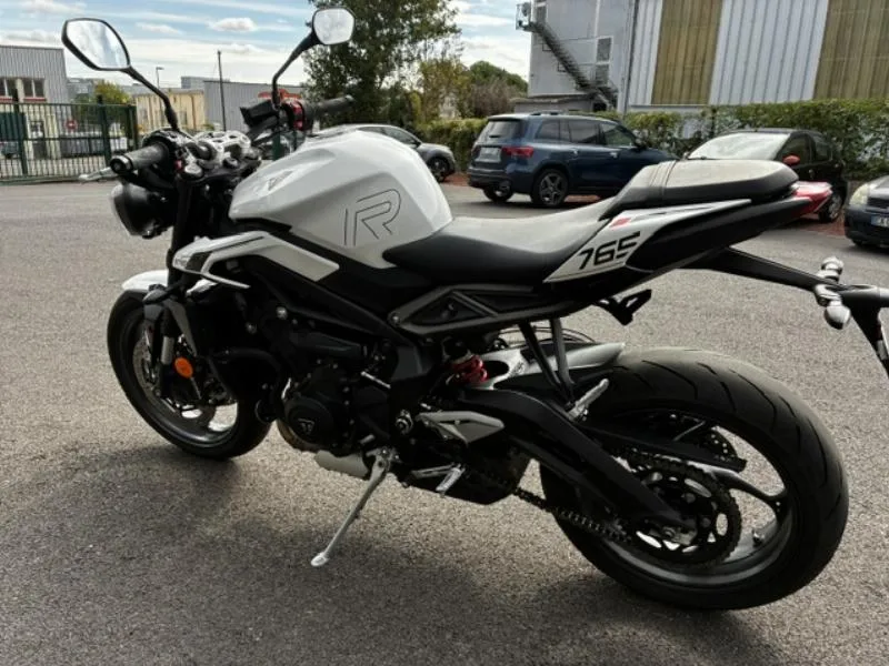 STREET TRIPLE 765 R