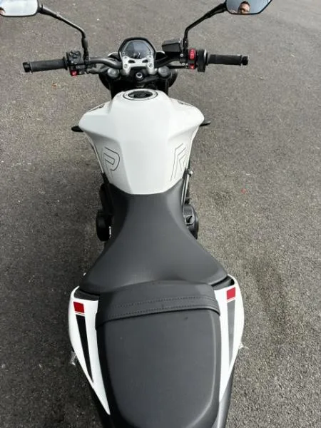 STREET TRIPLE 765 R