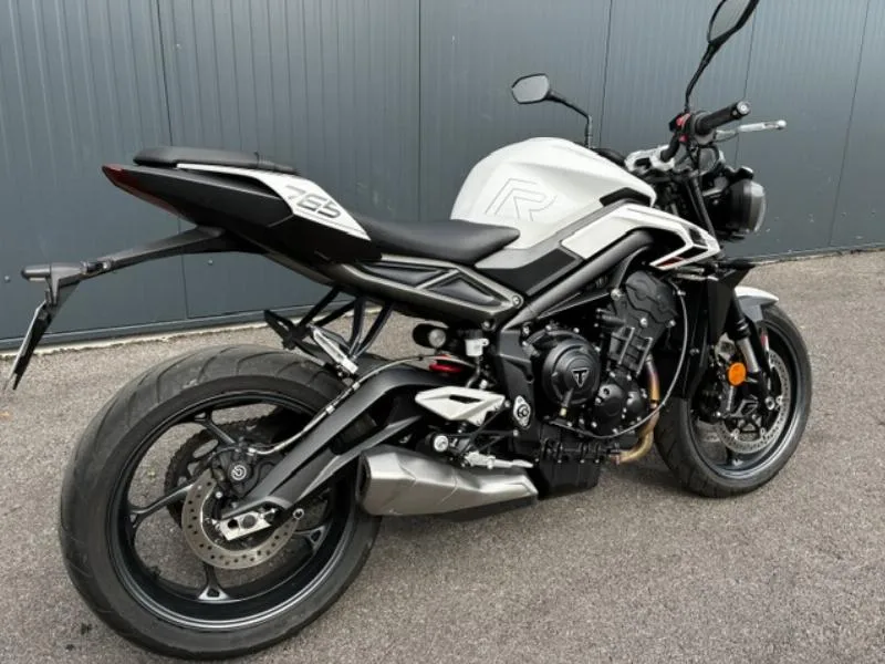 STREET TRIPLE 765 R