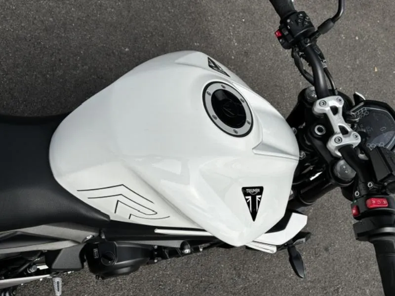 STREET TRIPLE 765 R