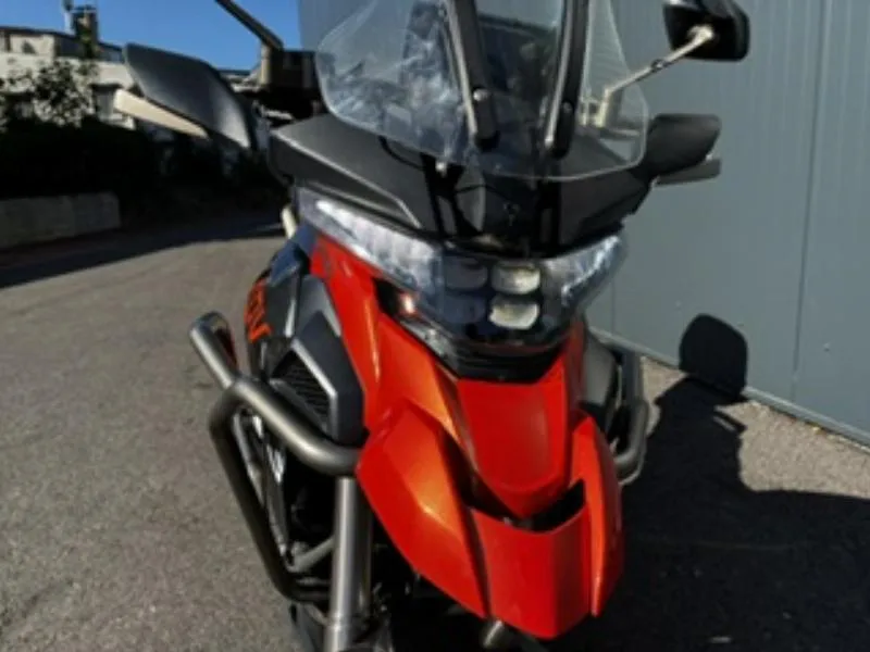 310 T