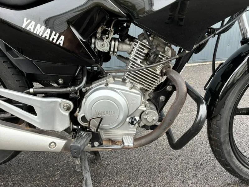 YBR 125ROADSTER