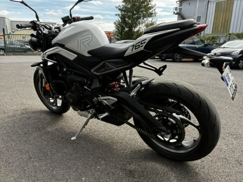 STREET TRIPLE 765 R