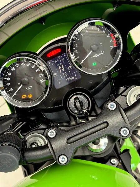 Z 900