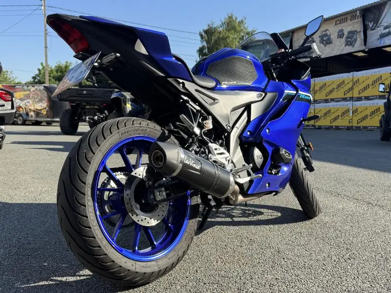 YZFR 125