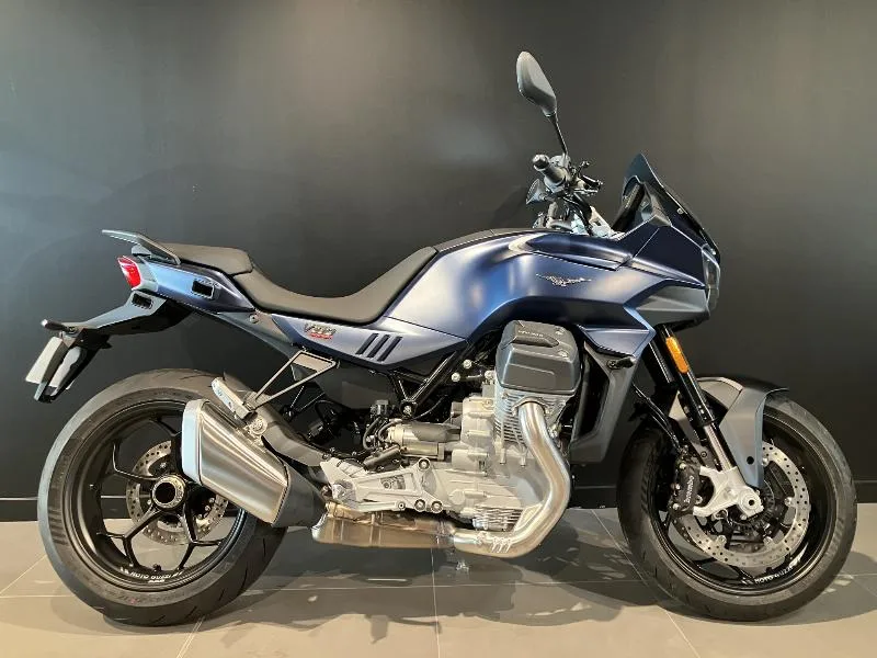 V100  MANDELLO