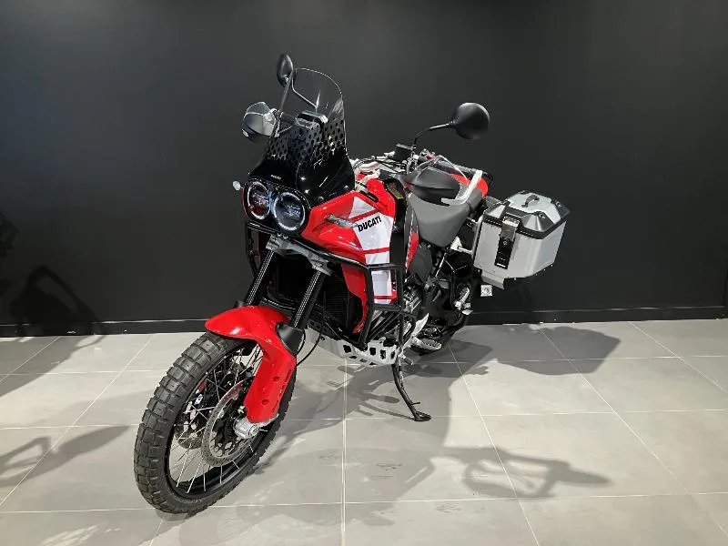 ducati desertx