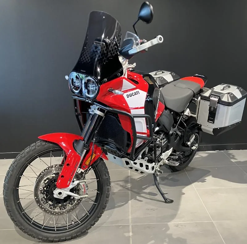 ducati desertx