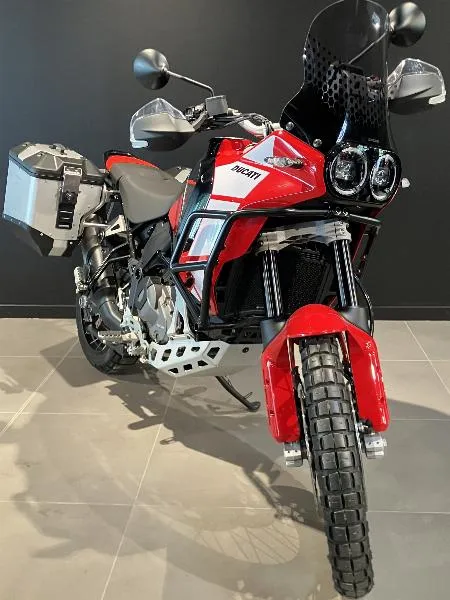ducati desertx