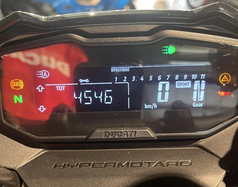 HYPERMOTARD 698 RVE