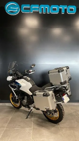 MT 700