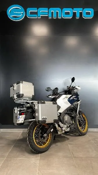 MT 700