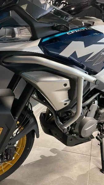 MT 700